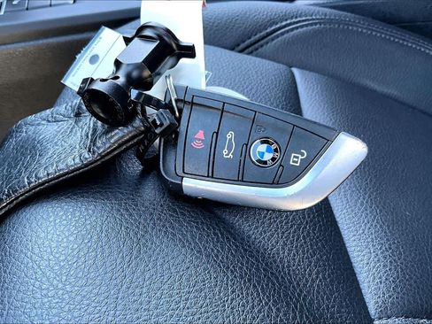 Used 2020 BMW X1 sDrive28i image 15