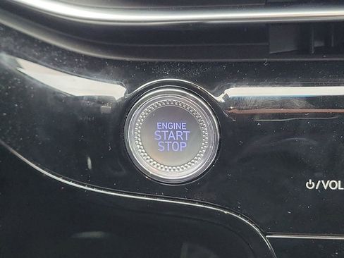 Used 2025 Genesis G80 3.5T Sport Prestige image 12