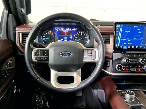 Used 2023 Ford Expedition Max Limited image 5