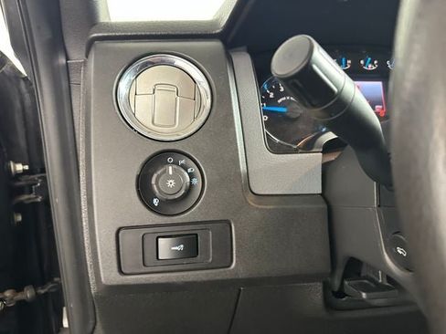 Used 2014 Ford F150 XLT w/ Equipment Group 302A Luxury AWD/4WD image 18