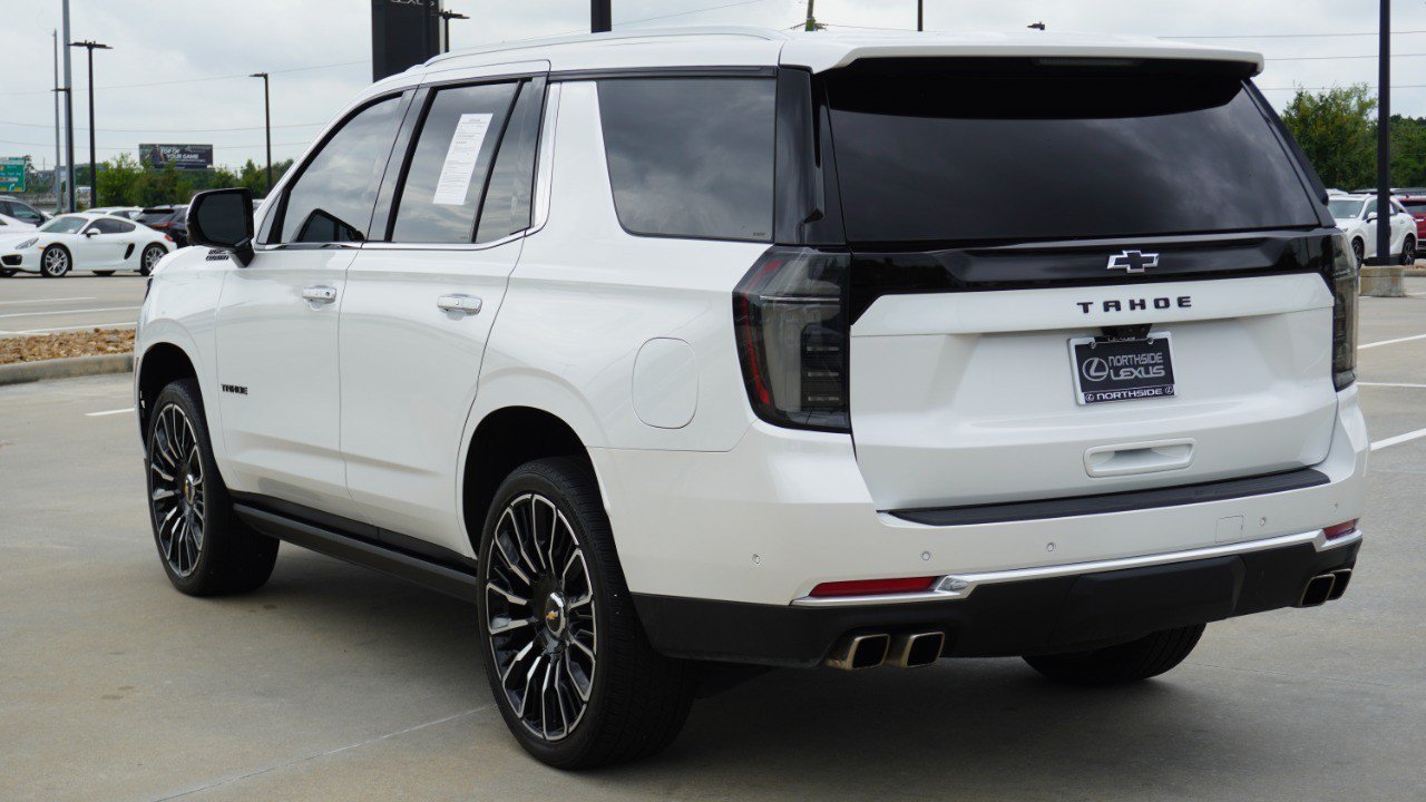 Used 2025 Chevrolet Tahoe High Country AWD/4WD image 8