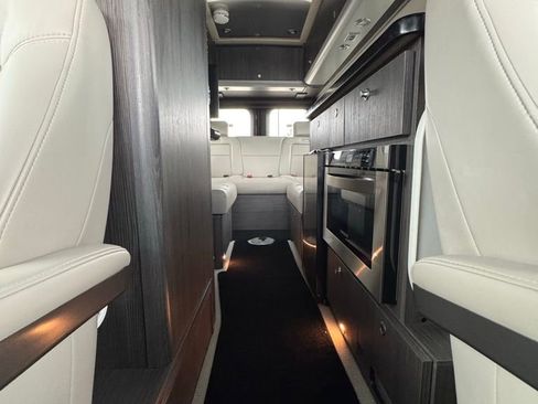 Used 2022 Mercedes-Benz Sprinter 3500 image 27
