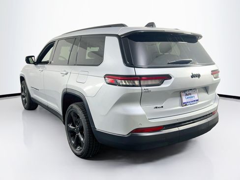 Used 2023 Jeep Grand Cherokee L Laredo AWD/4WD image 7