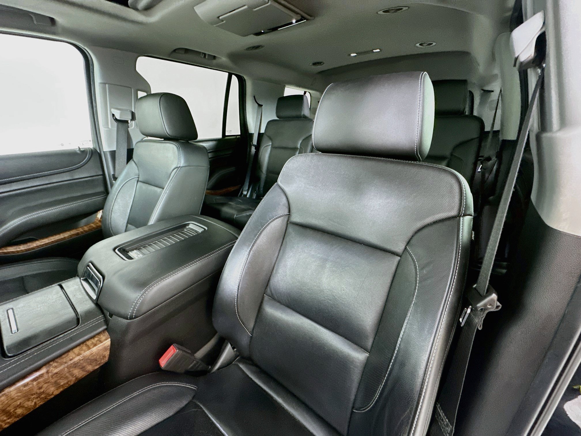 Used 2018 Chevrolet Tahoe Premier AWD/4WD image 21