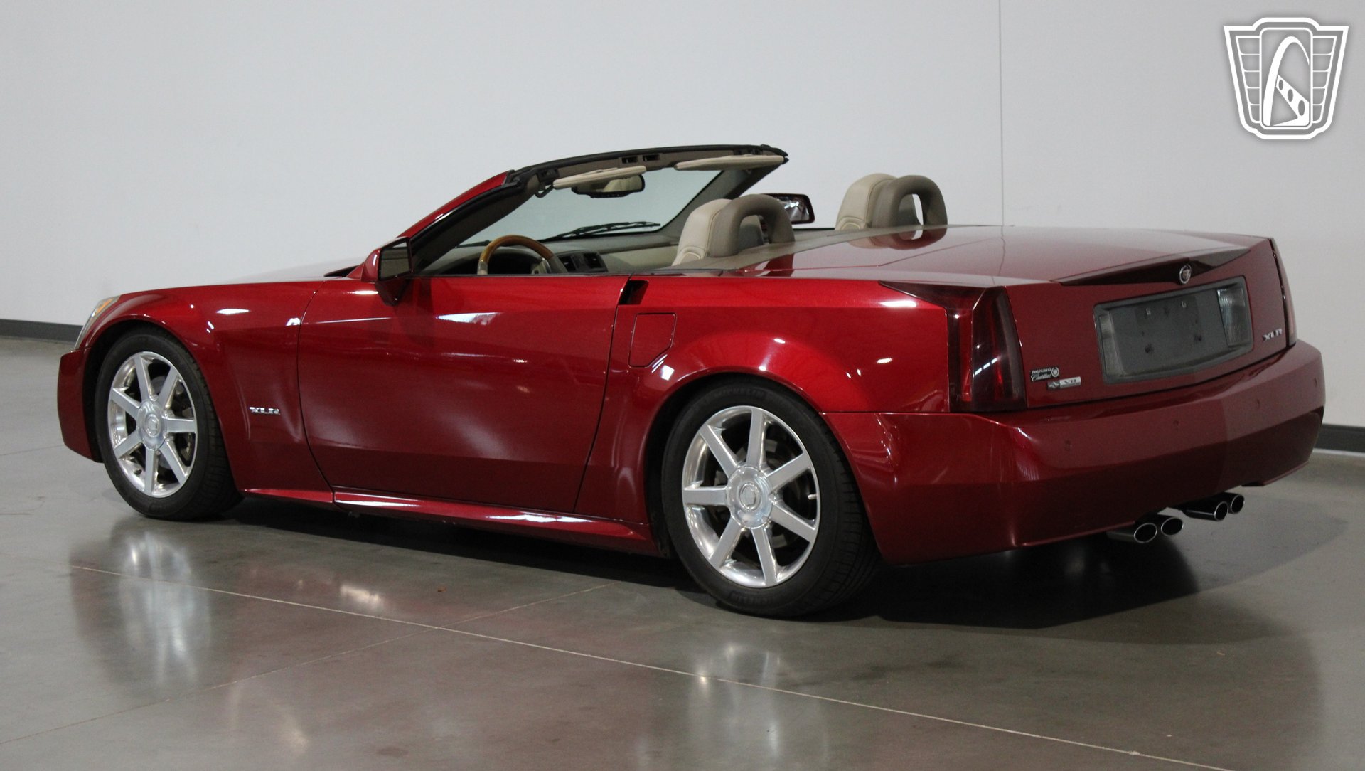 Used 2004 Cadillac XLR RWD image 28