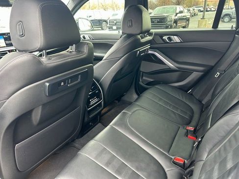 Used 2021 BMW X6 xDrive40i w/ Premium Package image 32
