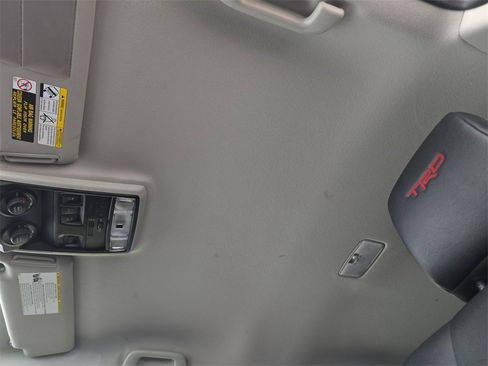 Used 2022 Toyota 4Runner TRD Off-Road Premium image 28