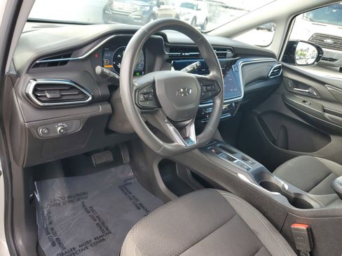 Used 2023 Chevrolet Bolt LT w/ Driver Confidence Package image 9