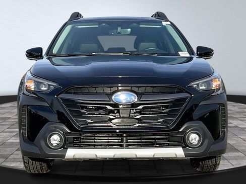 Certified 2025 Subaru Outback Limited w/ Popular Package #2 image 3