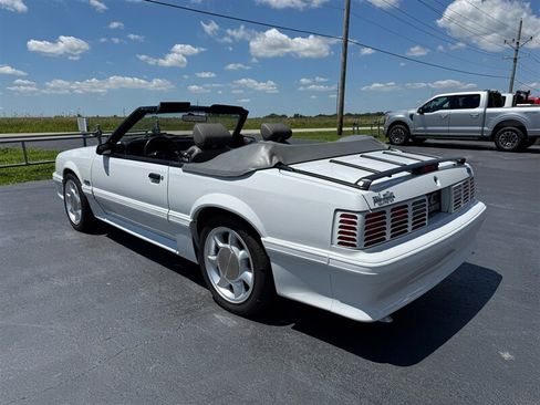 Used 1987 Ford Mustang GT RWD image 12