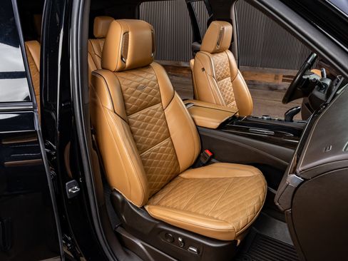 Used 2023 Cadillac Escalade Sport w/ Touring Package image 27