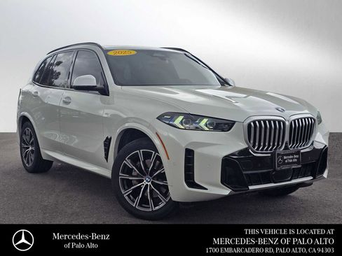 Used 2025 BMW X5 xDrive40i AWD/4WD image 1