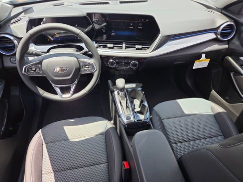 New 2026 Chevrolet Trax LT w/ Driver Confidence Package FWD image 7