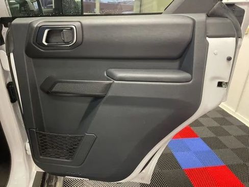 Used 2025 Ford Bronco Outer Banks AWD/4WD image 16
