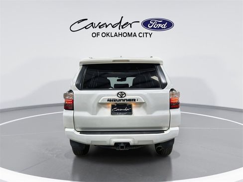 Used 2021 Toyota 4Runner SR5 Premium image 7