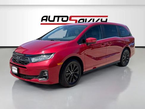 Used 2025 Honda Odyssey EX-L image 3