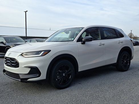 New 2026 Honda HR-V Sport image 3