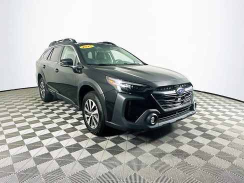 Certified 2025 Subaru Outback Premium AWD/4WD image 2