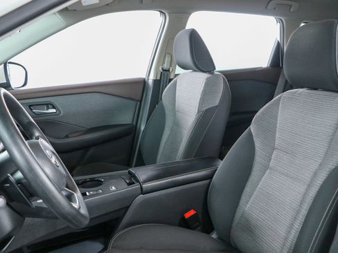 Used 2022 Nissan Rogue SV FWD image 23