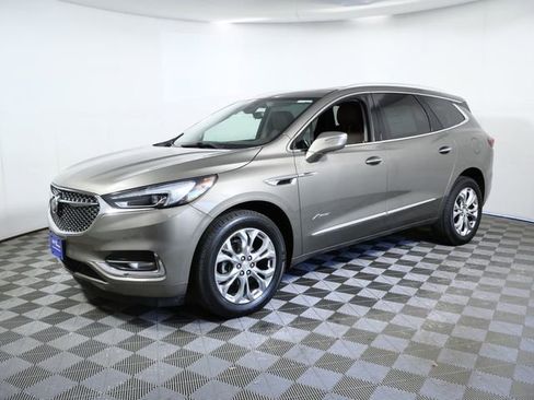 Used 2020 Buick Enclave Avenir w/ Avenir Technology Package AWD/4WD image 5
