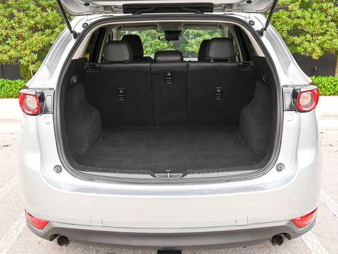 Used 2017 MAZDA CX-5 Touring image 9