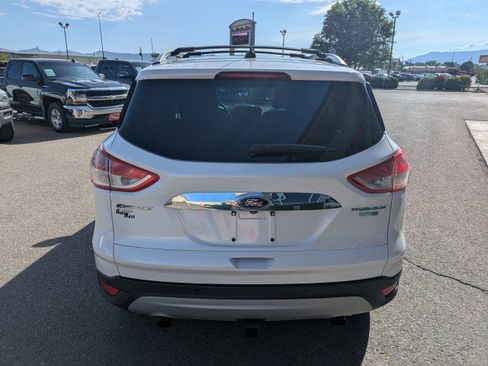 Used 2015 Ford Escape Titanium w/ Equipment Group 301A AWD/4WD image 4