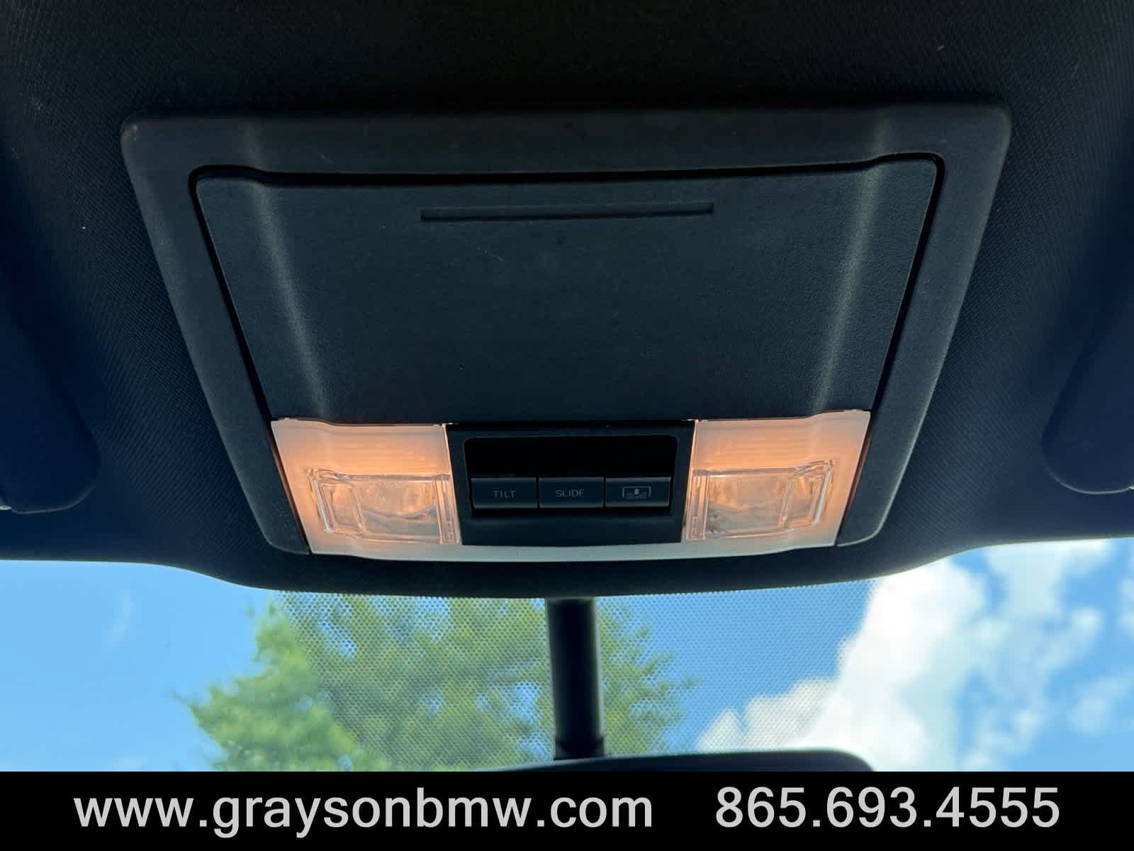 Used 2018 Ford Explorer Limited FWD image 28