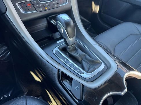 Used 2016 Ford Fusion Energi SE image 30