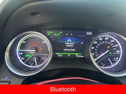 Used 2022 Toyota Camry XLE image 11