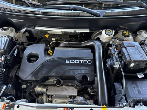 Used 2022 Chevrolet Equinox LT image 52