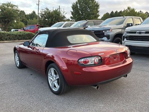 Used 2008 MAZDA MX-5 Miata Sport RWD image 2