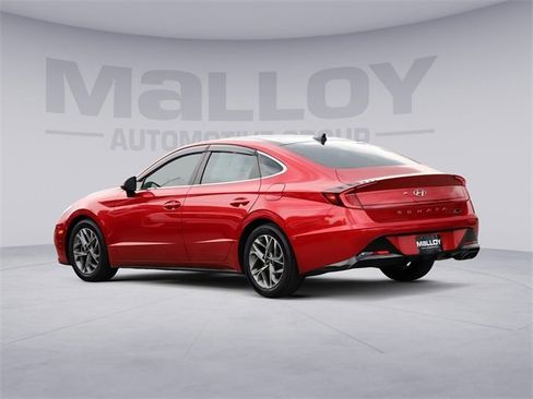 Used 2021 Hyundai Sonata SEL w/ Convenience Package image 3