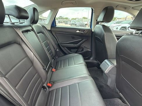 Used 2022 Volkswagen Jetta SE FWD image 28