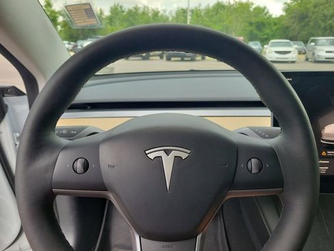Used 2023 Tesla Model 3 Standard Range RWD image 18