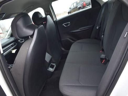 New 2026 Kia K4 LXS image 16