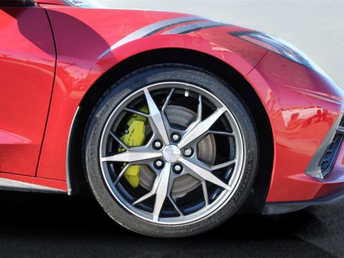 Used 2022 Chevrolet Corvette Stingray w/ Z51 Performance Package image 12