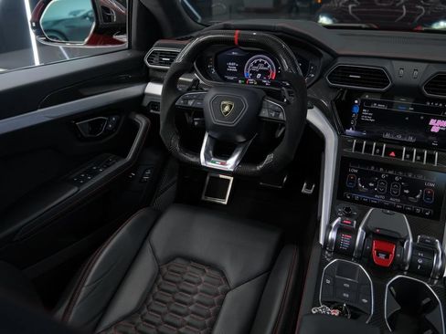 Used 2021 Lamborghini Urus AWD/4WD image 57