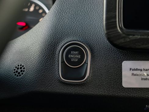 Used 2025 Mercedes-Benz Sprinter 3500 image 65