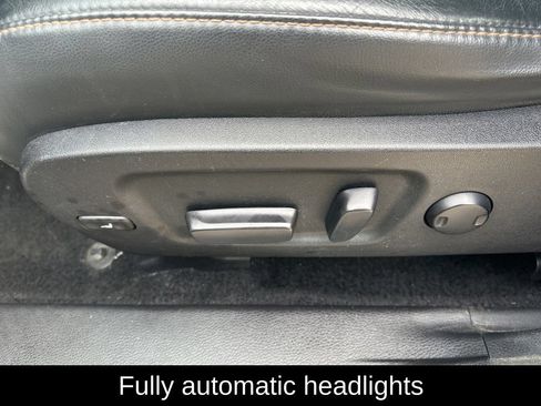 Used 2018 Toyota Highlander XLE AWD/4WD image 16