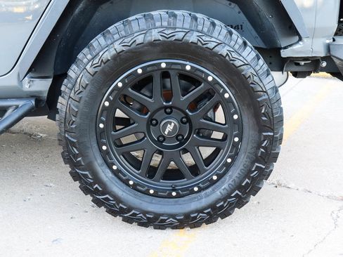 Used 2021 Jeep Wrangler Unlimited Rubicon AWD/4WD image 18