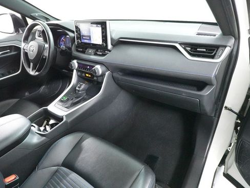 Used 2019 Toyota RAV4 XSE w/ XSE Weather Package AWD/4WD image 35
