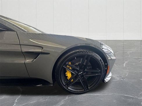 New 2026 Aston Martin V8 Vantage Convertible image 10