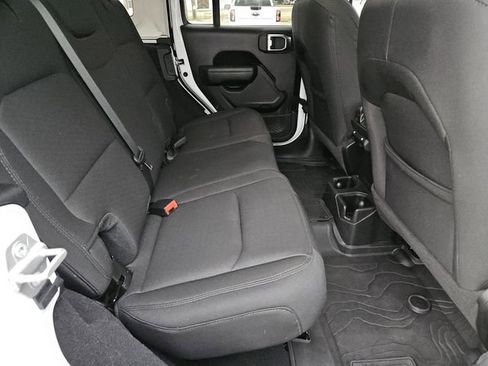 Used 2022 Jeep Wrangler Unlimited Sport image 33