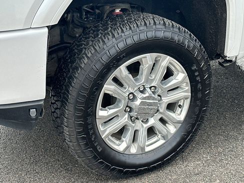 Used 2020 GMC Sierra 3500 Denali w/ Denali Ultimate Package image 46