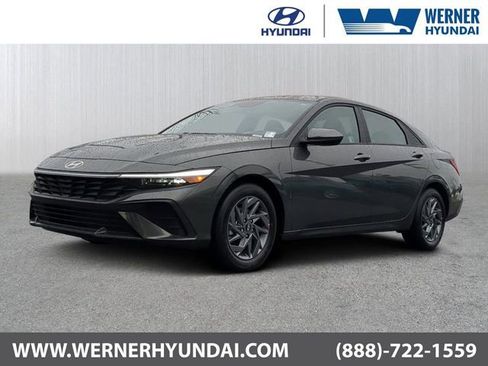 New 2025 Hyundai Elantra Sport FWD image 1