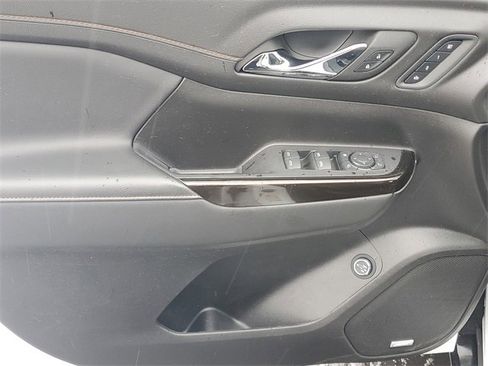 Used 2023 GMC Acadia AT4 w/ Technology Package image 16