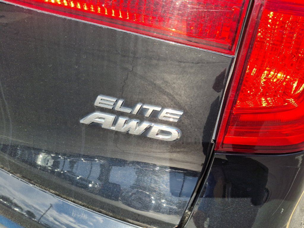 Used 2017 Honda Pilot Elite image 4