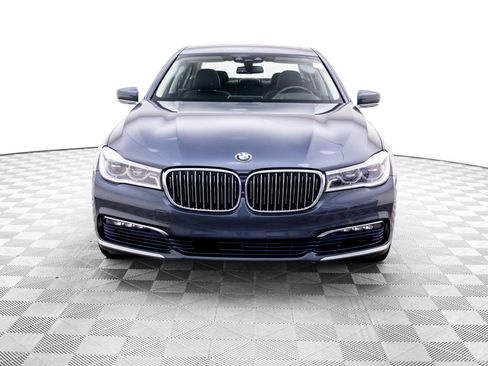 Used 2016 BMW 750i xDrive AWD/4WD image 10