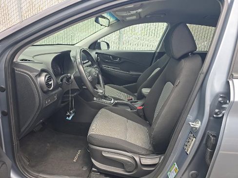 Used 2018 Hyundai Kona SEL AWD/4WD image 3