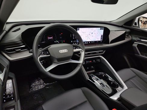Used 2025 Audi Q5 Premium w/ Convenience Package AWD/4WD image 14